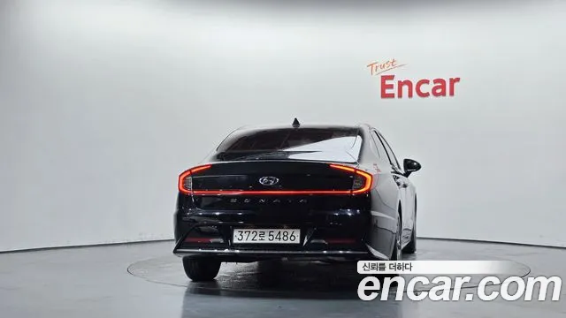 Hyundai Sonata — Фото автомобиля 4