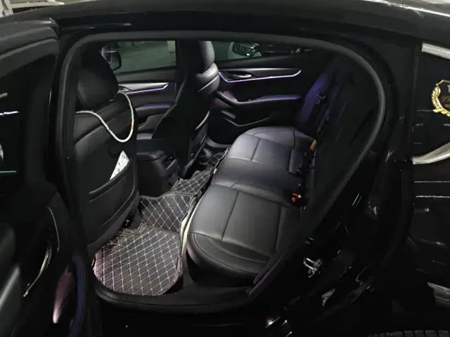 Cadillac CT5 — Фото автомобиля 11