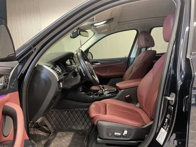 BMW X3 — Фото автомобиля 16