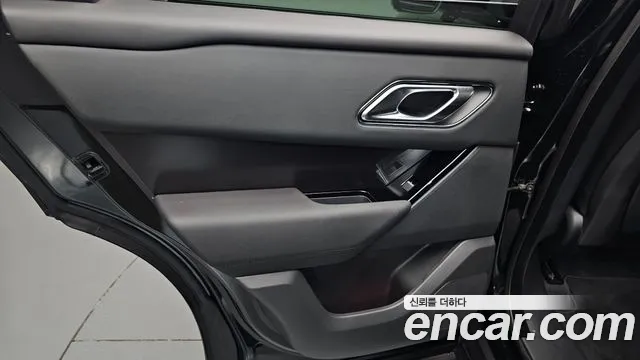 Land Rover Range Rover Velar — Фото автомобиля 14