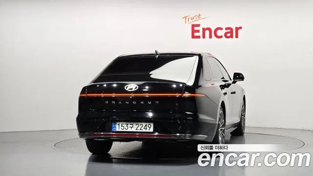 Hyundai Grandeur GN7 — Фото автомобиля 4