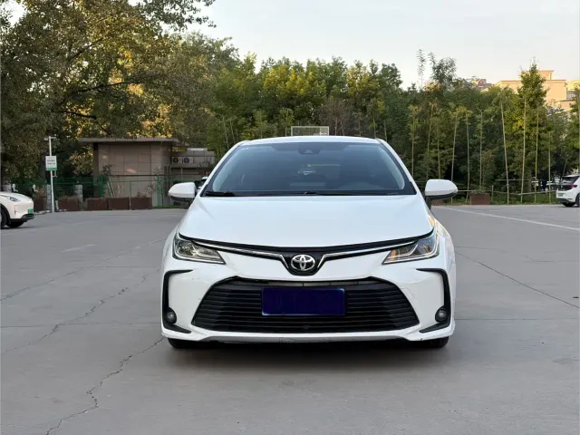 Toyota Corolla — Фото автомобиля 2