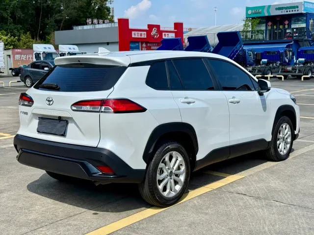 Toyota Frontlander — Фото автомобиля 5