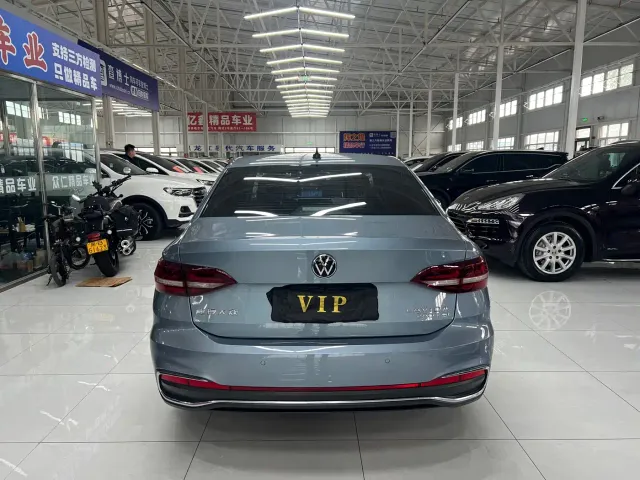 Volkswagen Lavida — Фото автомобиля 8