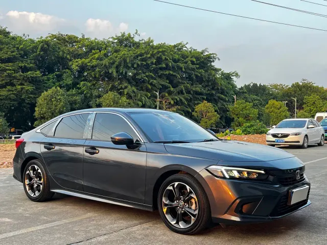 Honda Civic — Фото автомобиля 3