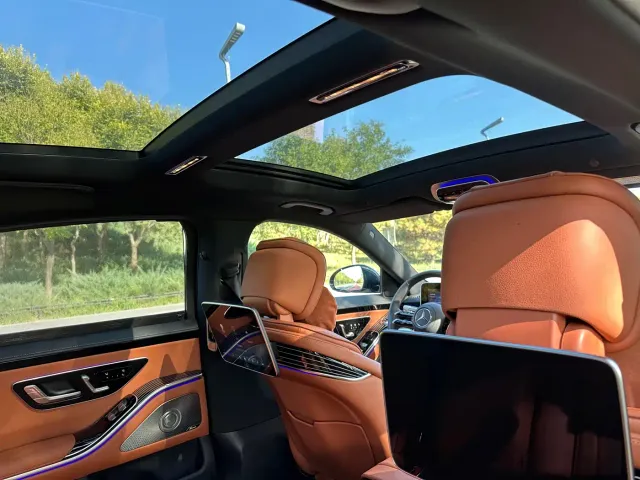 Mercedes-Benz S-Class — Фото автомобиля 16