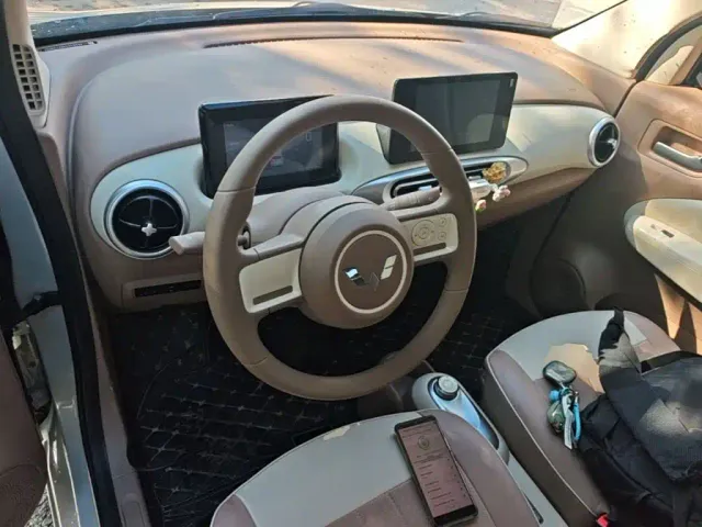 Wuling Hongguang Mini EV — Фото автомобиля 9