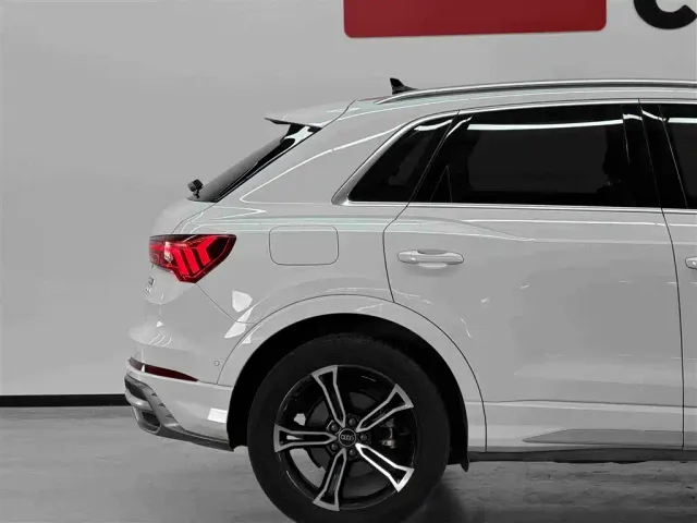 Audi Q3 — Фото автомобиля 9