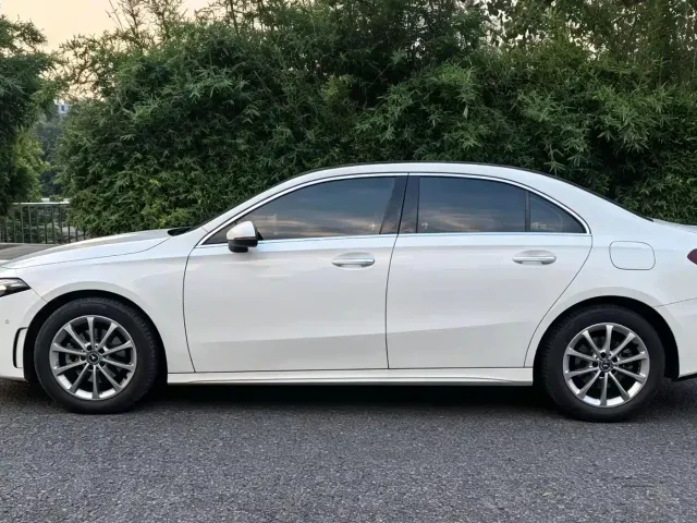 Mercedes-Benz A-Class — Фото автомобиля 4