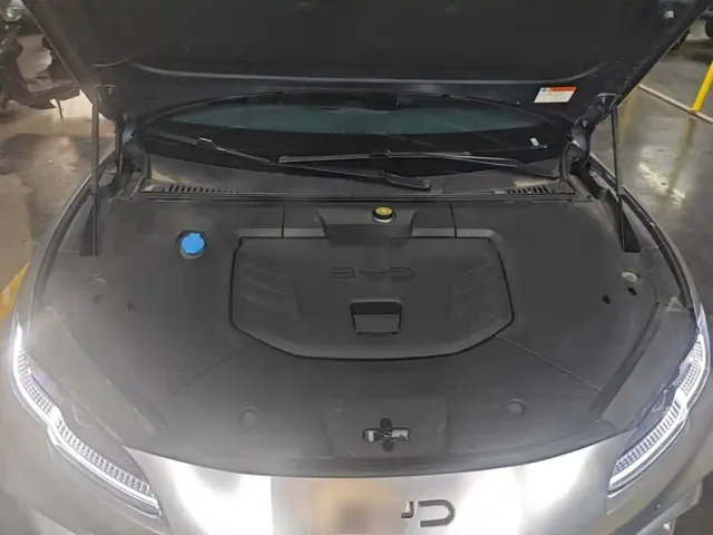 BYD Seal 06 GT — Фото автомобиля 19