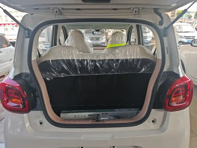 Wuling Hongguang Mini EV — Фото автомобиля 18