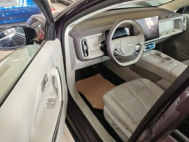 Leapmotor B01 — Фото автомобиля 15
