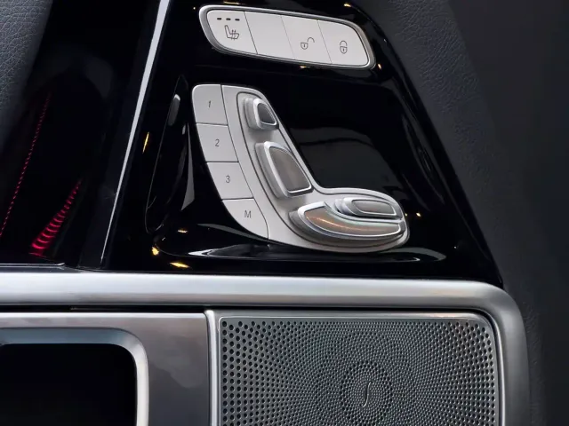 Mercedes-Benz G-Class — Фото автомобиля 12