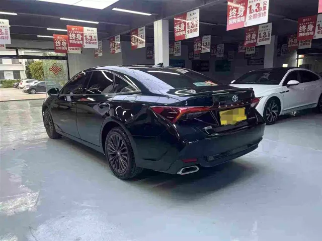Toyota Avalon — Фото автомобиля 6