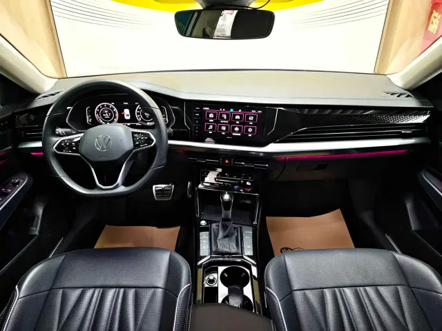 Volkswagen Passat — Фото автомобиля 7