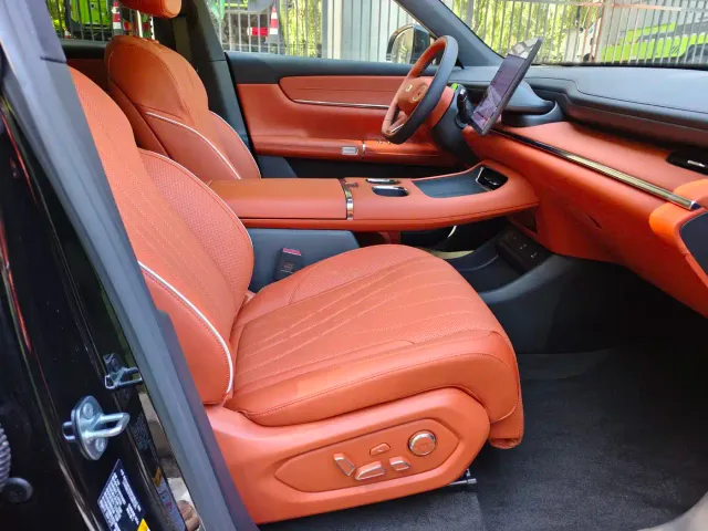 Changan Qiyuan Q07 — Фото автомобиля 9