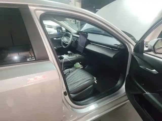 Changan Qiyuan A05 — Фото автомобиля 19