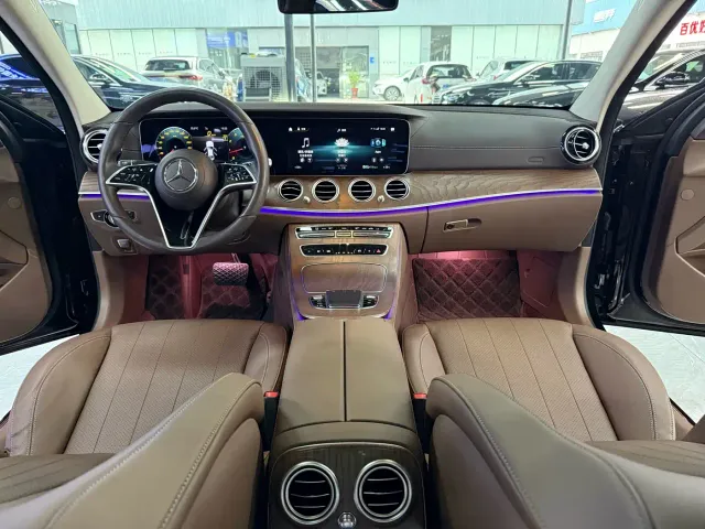 Mercedes-Benz E-Class — Фото автомобиля 9
