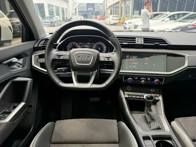 Audi Q3 — Фото автомобиля 13