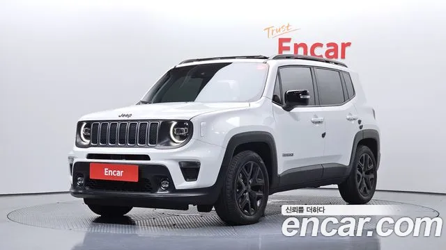 Jeep Renegade — Фото автомобиля 9