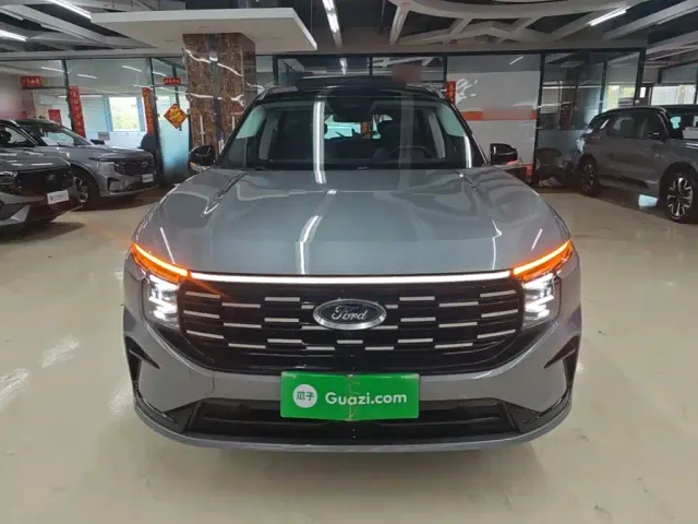 Ford Edge — Фото автомобиля 2