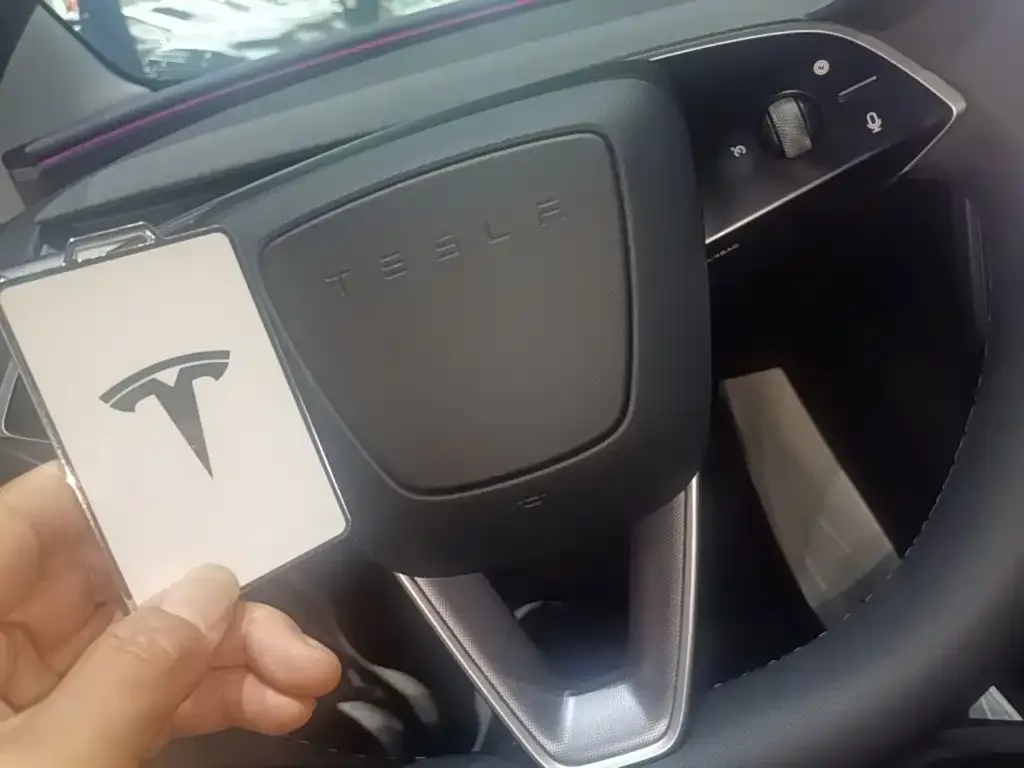 Tesla Model 3 2025 Model Year Facelift Rear-Wheel Drive — Фото автомобиля 8