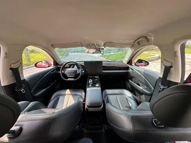 Wuling Starlight — Фото автомобиля 12