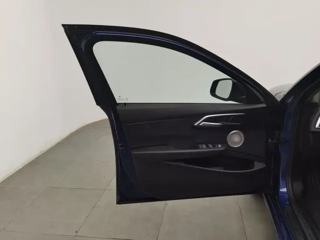 BMW 1 Series — Фото автомобиля 8