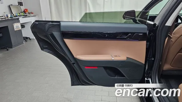 Hyundai Grandeur GN7 — Фото автомобиля 14