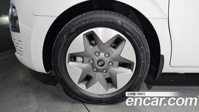 Hyundai Staria Staria 4WD Tourer 11 мест — Фото автомобиля 4