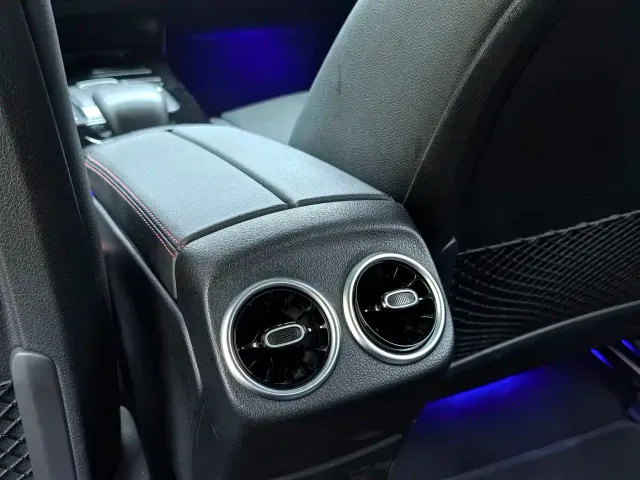 Mercedes-Benz A-Class — Фото автомобиля 24