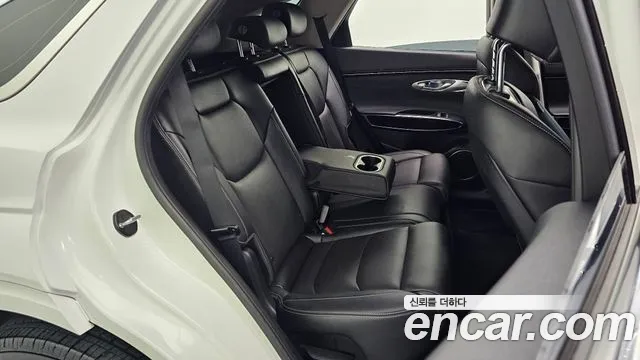 Genesis GV70 — Фото автомобиля 17