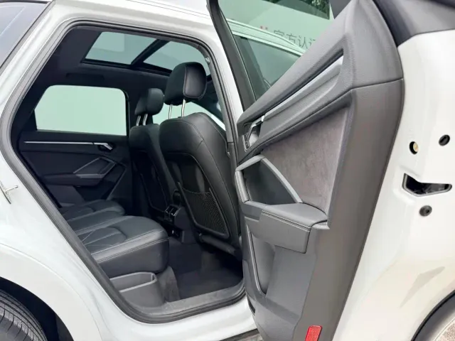 Audi Audi Q3 2024 35 TFSI Fashion Sport — Фото автомобиля 10