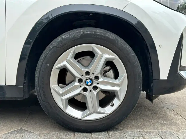 BMW X1 — Фото автомобиля 11