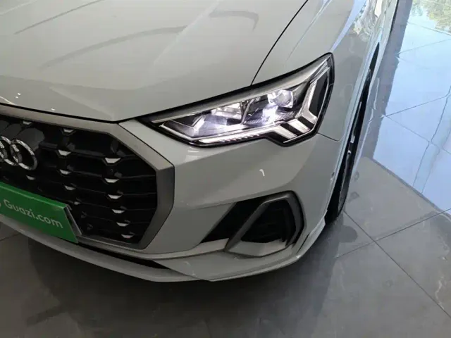 Audi Q3 — Фото автомобиля 23