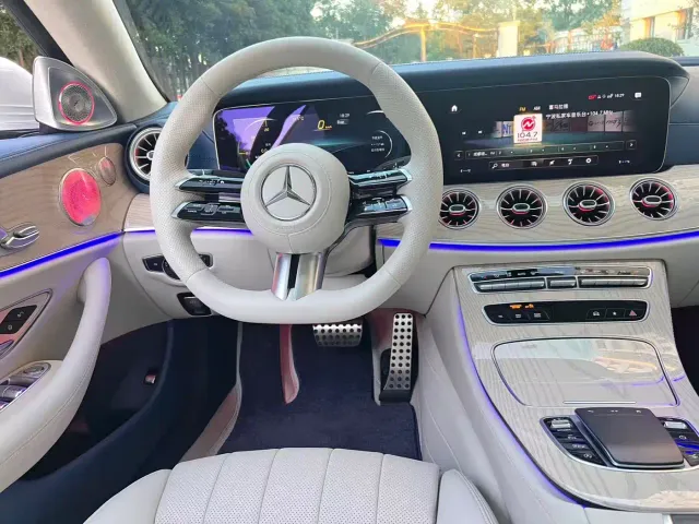 Mercedes-Benz E-Class — Фото автомобиля 14