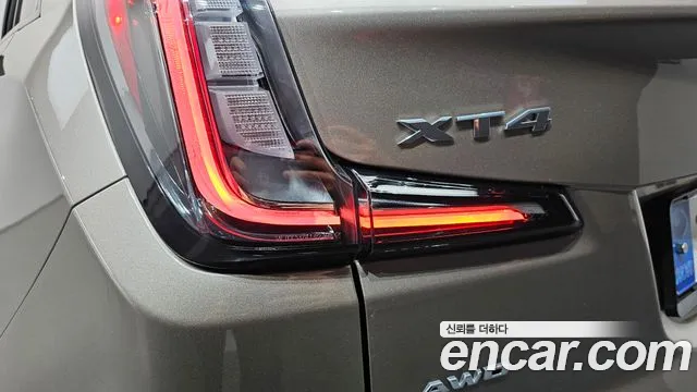 Cadillac XT4 2.0 Sport AWD — Фото автомобиля 22