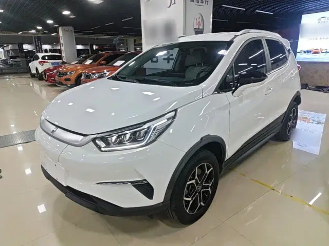 Фотография автомобиля — BYD Yuan Pro