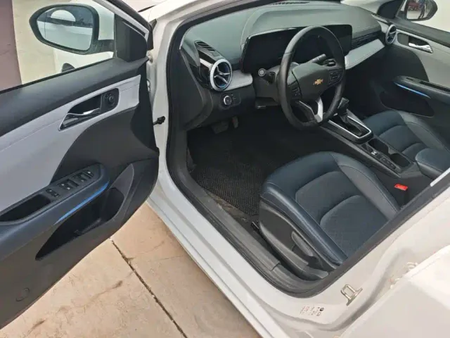 Chevrolet Monza — Фото автомобиля 15