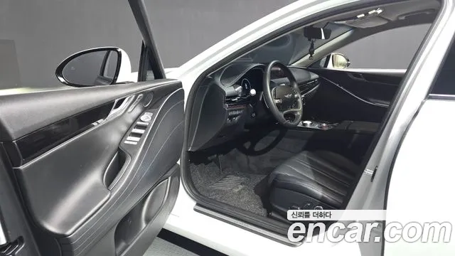 Genesis G80 RG3 — Фото автомобиля 10