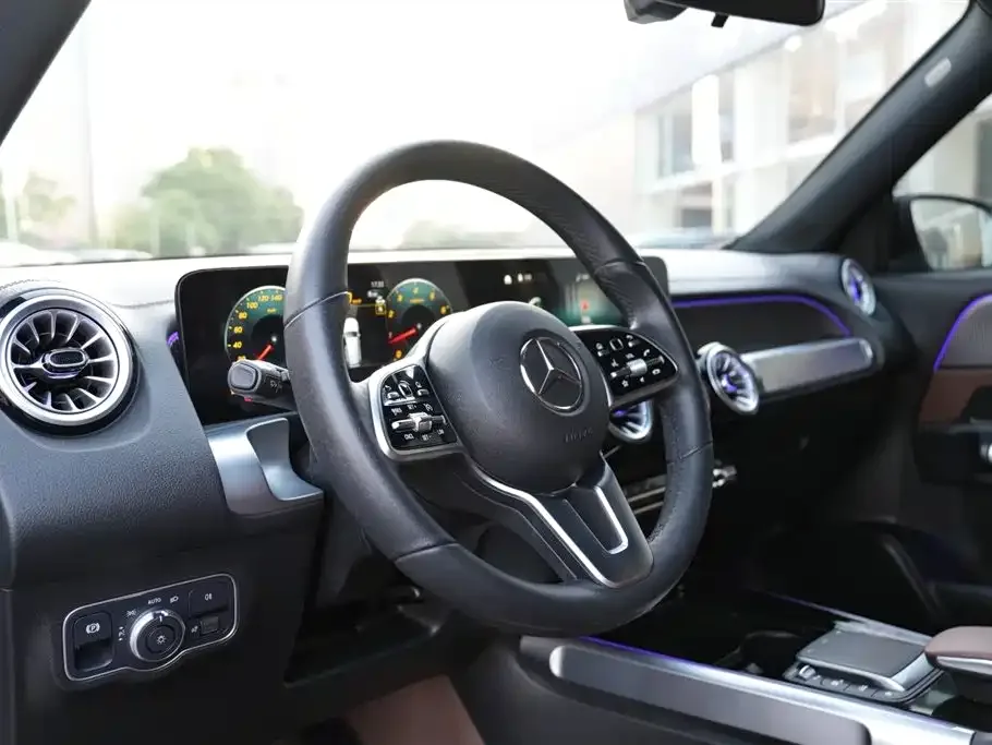 Mercedes-Benz Mercedes-Benz GLB 2023 GLB 220 Dynamic — Фото автомобиля 16