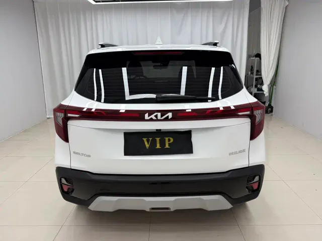 Kia Seltos — Фото автомобиля 3