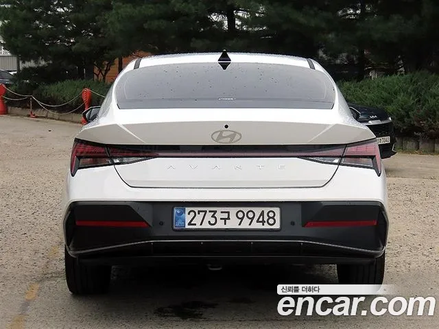 Hyundai AVANTE Новый Avante (CN7) — Фото автомобиля 4