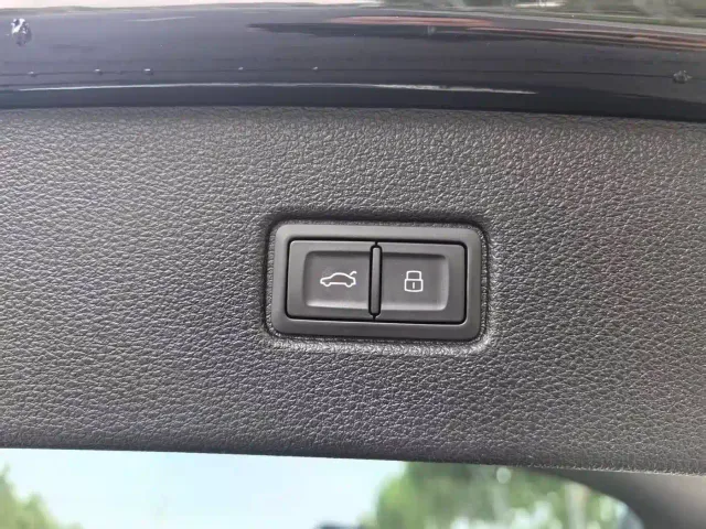 Audi Q7 — Фото автомобиля 19