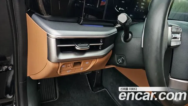Hyundai Grandeur Grandeur (GN7) 2.5 Бензин 2WD — Фото автомобиля 17