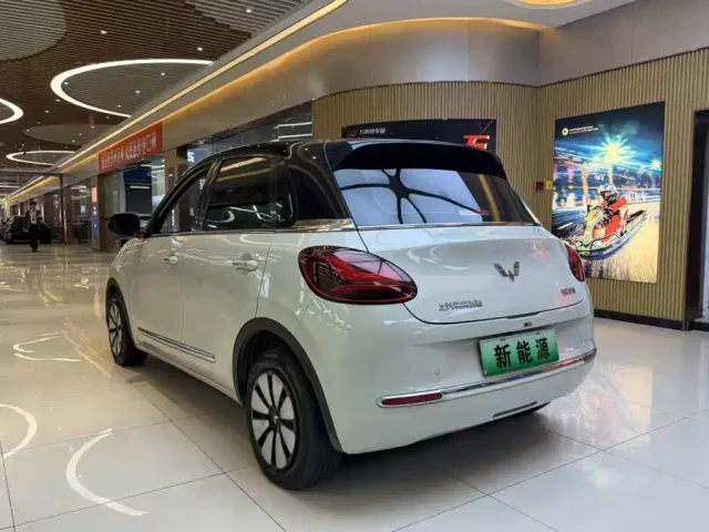 Wuling Bingo — Фото автомобиля 9