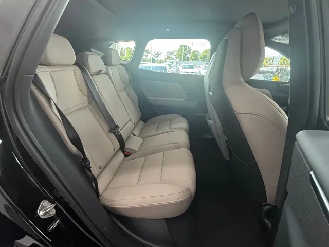 Volvo XC70 Plug-in Hybrid — Фото автомобиля 18