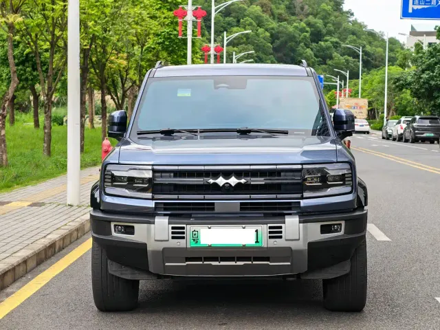BYD FangChengBao Leopard 5 — Фото автомобиля 2
