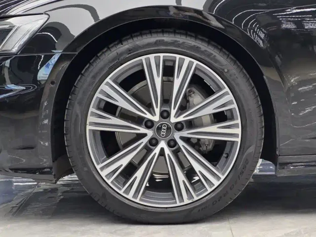 Audi A6L — Фото автомобиля 4