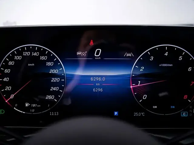 Mercedes-Benz Mercedes-Benz C-Class 2025 Facelift C 260 L Sport Edition — Фото автомобиля 16